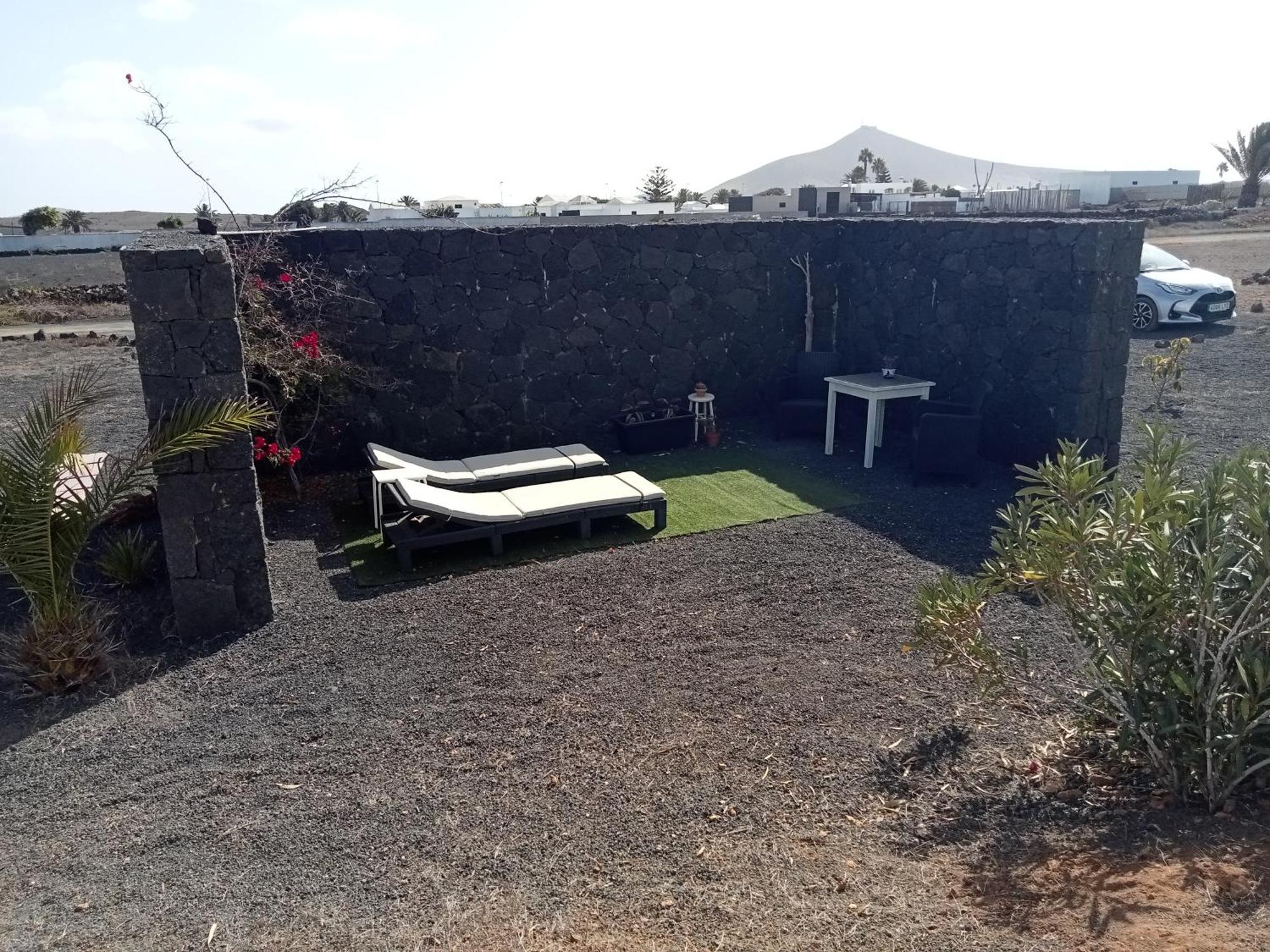 Quintero Suites San Bartolomé Esterno foto